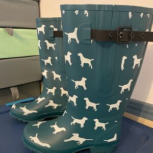 Women’s wide calf size 8 rain boots